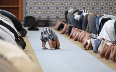 Tips membawa anak kecil ke masjid