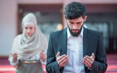 Kewajiban Material Suami kepada Istrinya