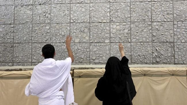 Adakah Kewajiban Lempar Jumrah dalam Ibadah Umrah